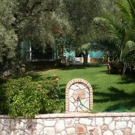 아파트호텔 Ilios & Yénion